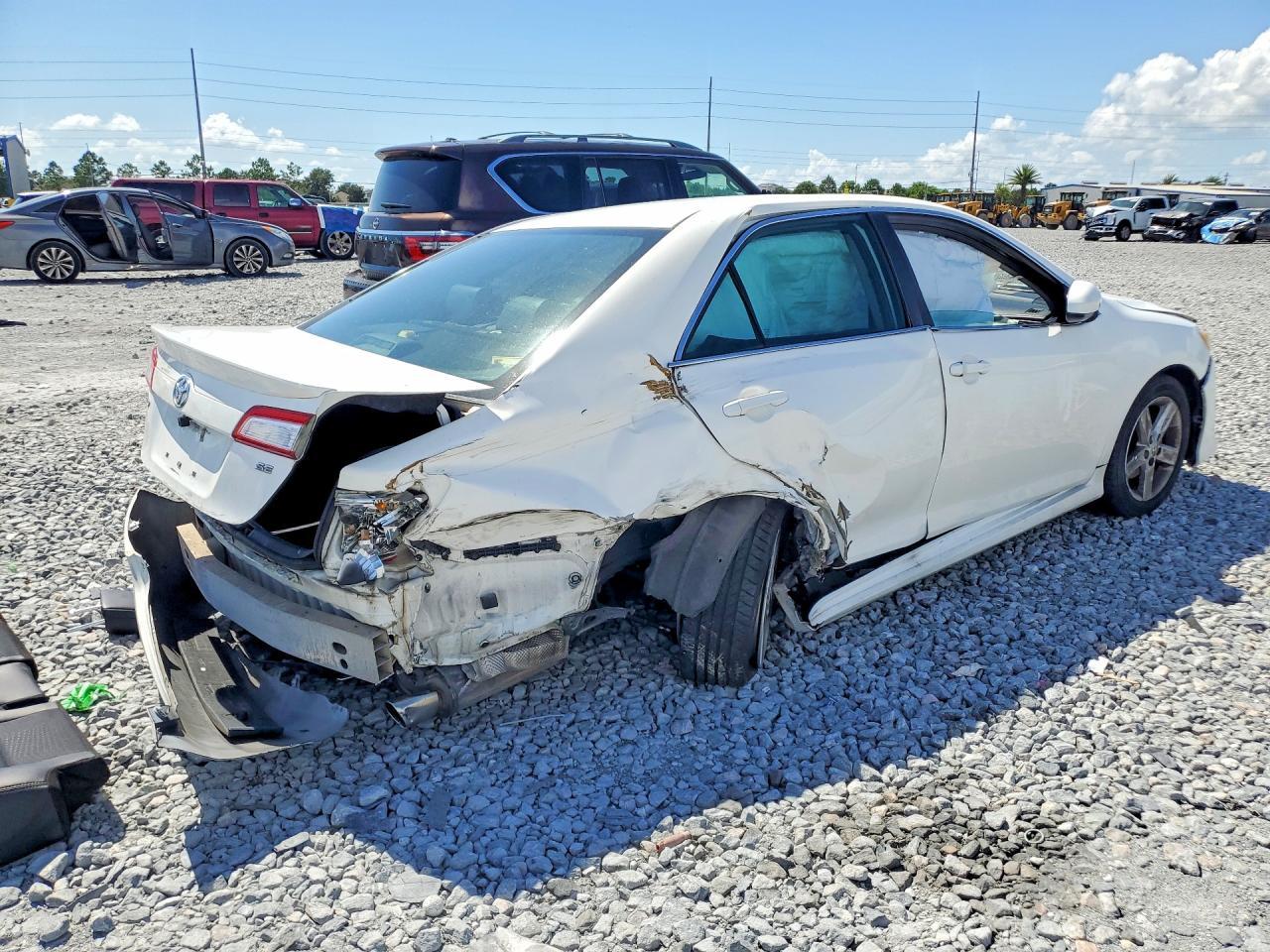 2013 Toyota Camry Se - zdjęcie 3