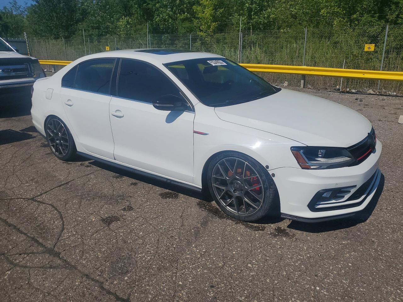 2017 Volkswagen Jetta Gli - zdjęcie 4