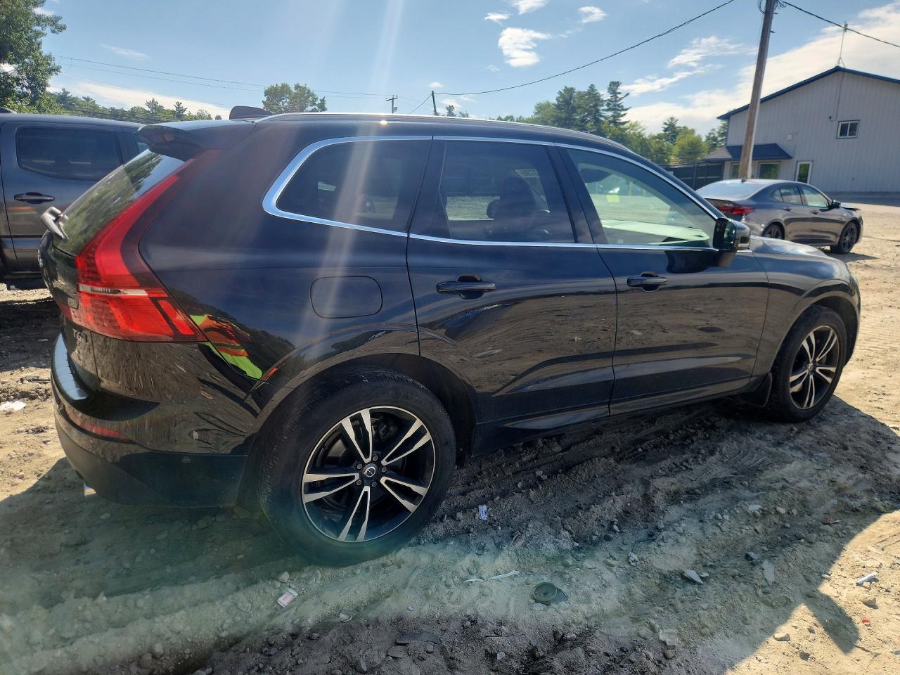 2018 Volvo Xc60 T6 Momentum - zdjęcie 3