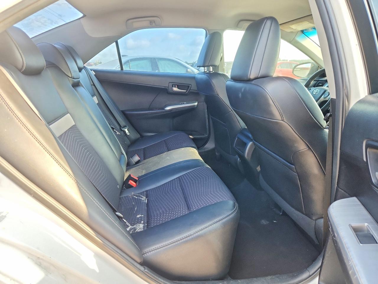 2014 Toyota Camry Se - zdjęcie 10