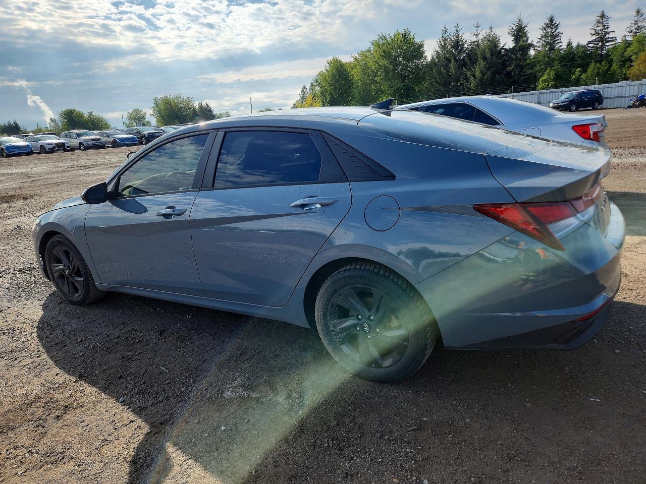 2021 Hyundai Elantra Sel - zdjęcie 2