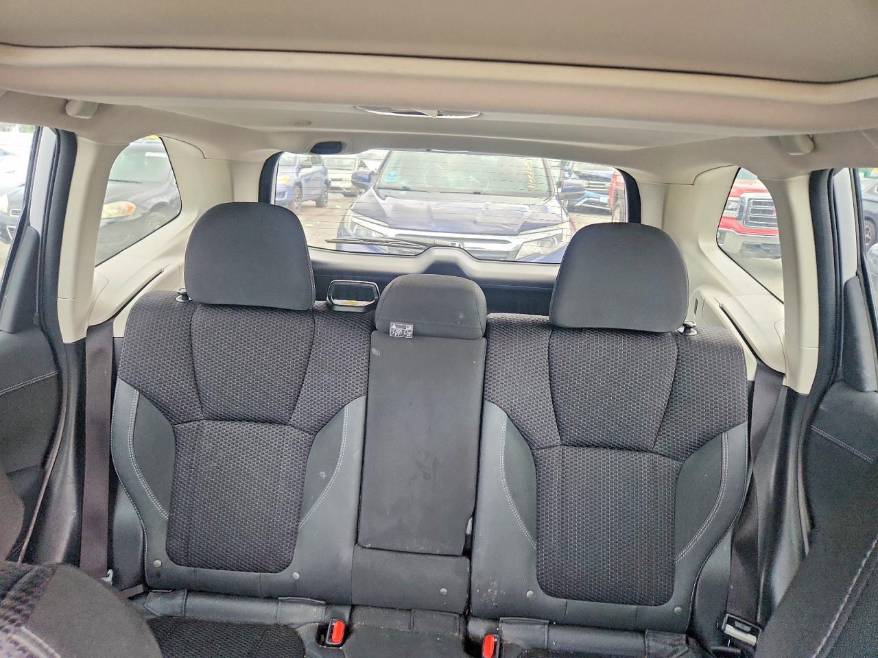 2020 Subaru Forester Premium - zdjęcie 10