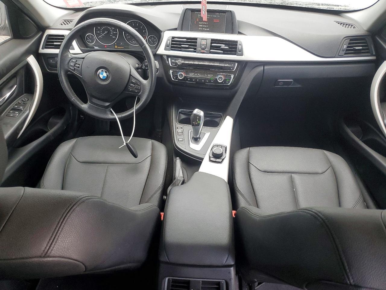 2018 BMW 320 I - zdjęcie 8
