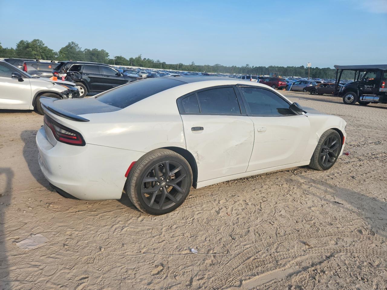 2022 Dodge Charger Sxt - zdjęcie 3