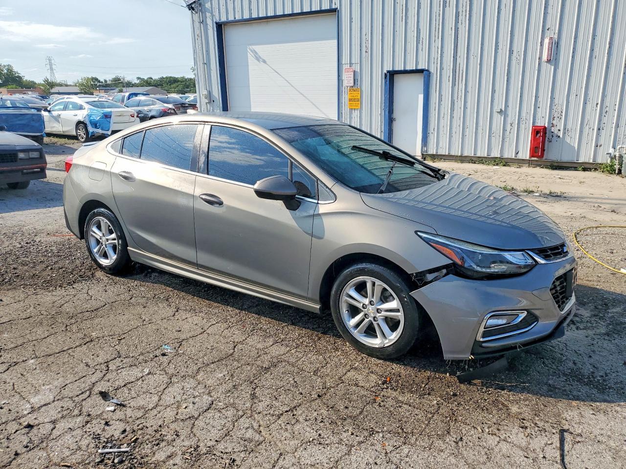 2017 Chevrolet Cruze Lt - zdjęcie 4