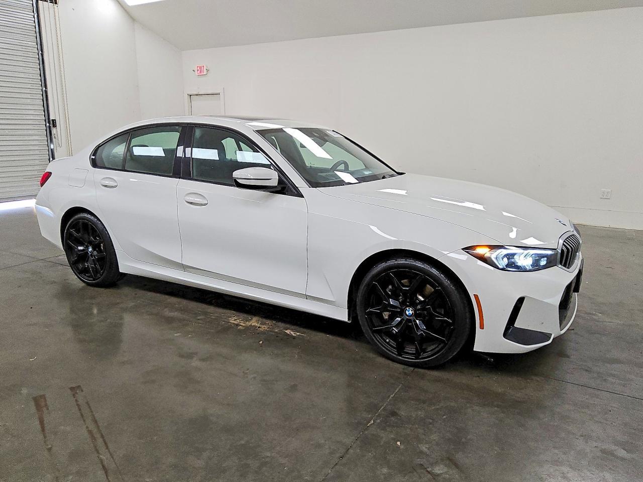 2026 B M W 3 Series 4D Sedan 330I xDrive Msport - zdjęcie 4
