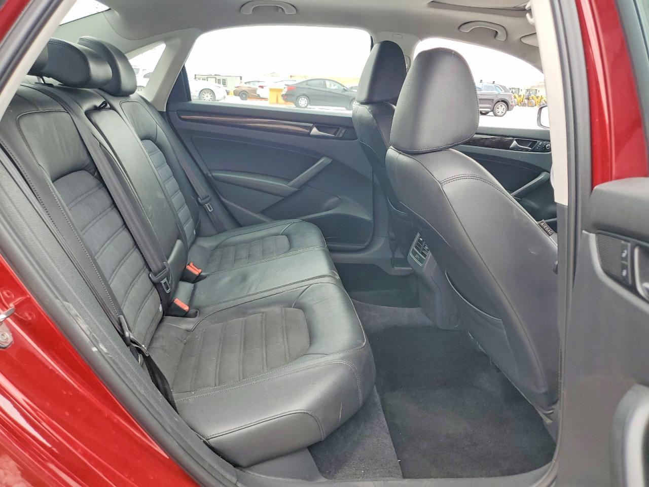 2015 Volkswagen Passat Sel - zdjęcie 10