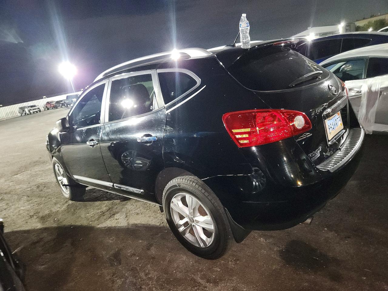 2015 Nissan Rogue Select S - zdjęcie 2