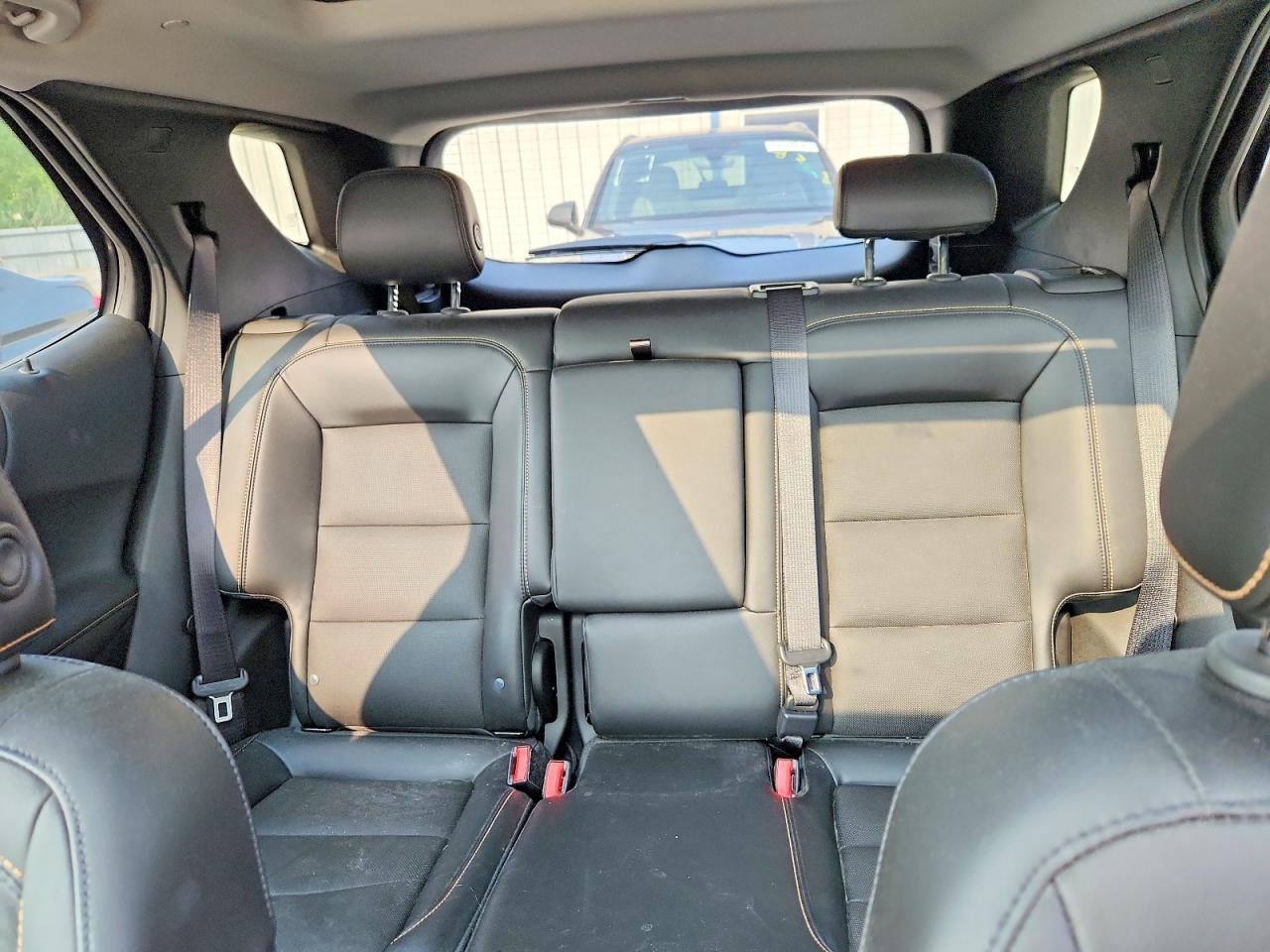 2019 Chevrolet Equinox Premier - zdjęcie 10