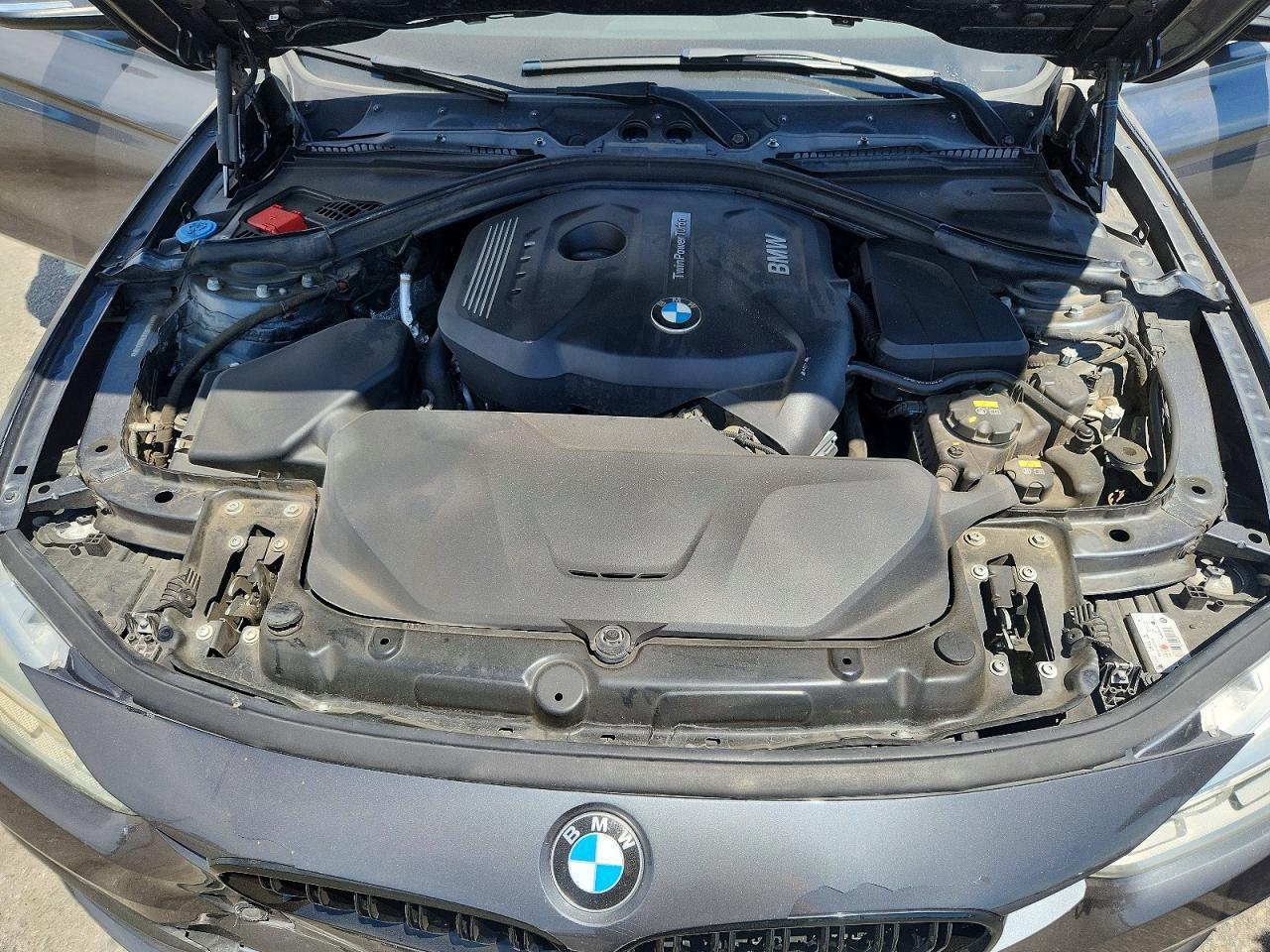 2018 BMW 330 I - zdjęcie 11