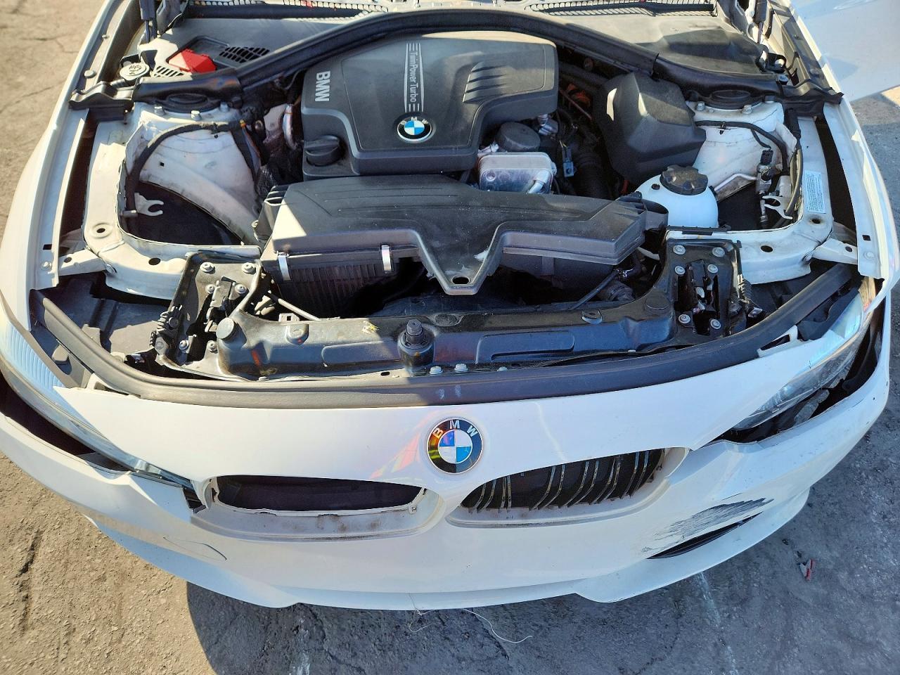 2015 BMW 328 I - zdjęcie 11