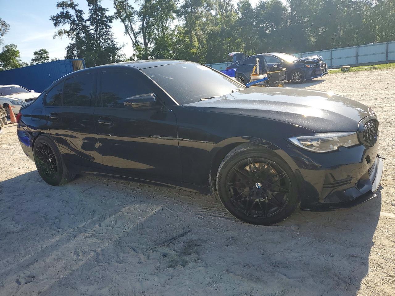 2021 BMW 330I - zdjęcie 4