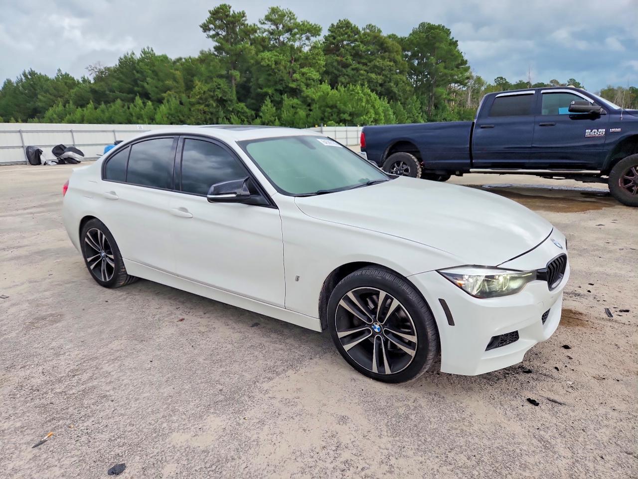 2018 BMW 330E - zdjęcie 4
