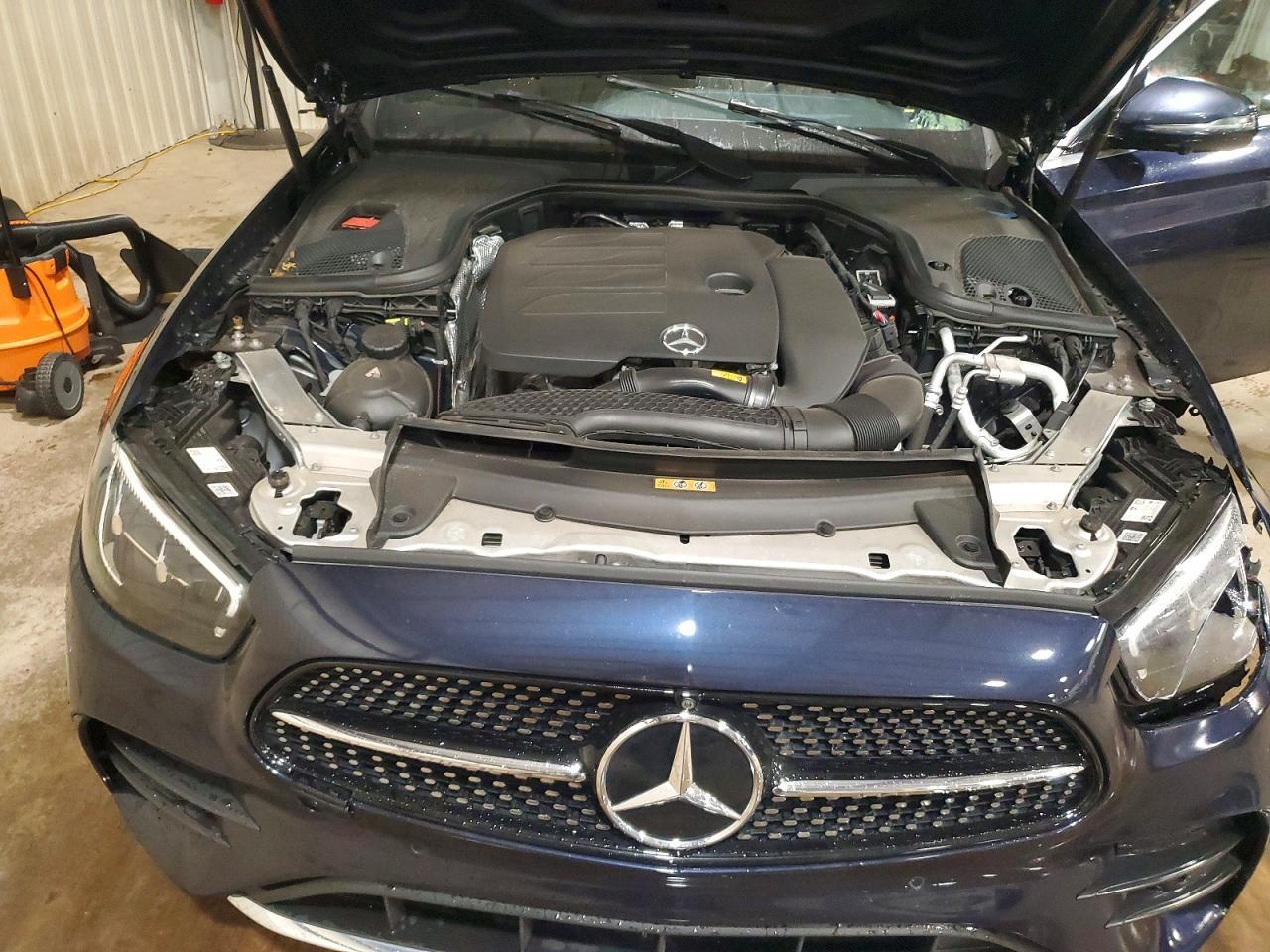 2023 Mercedes-Benz E 350 4Matic - zdjęcie 11