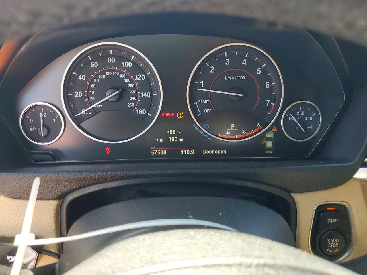 2017 BMW Seria 3 330i - zdjęcie 9