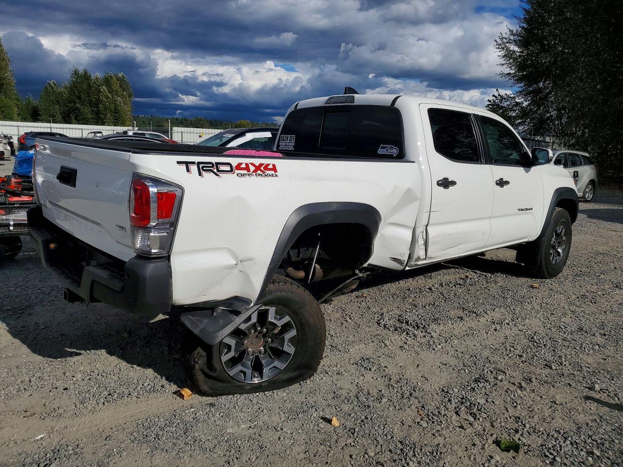 2021 Toyota Tacoma Trd Off-Road - zdjęcie 3