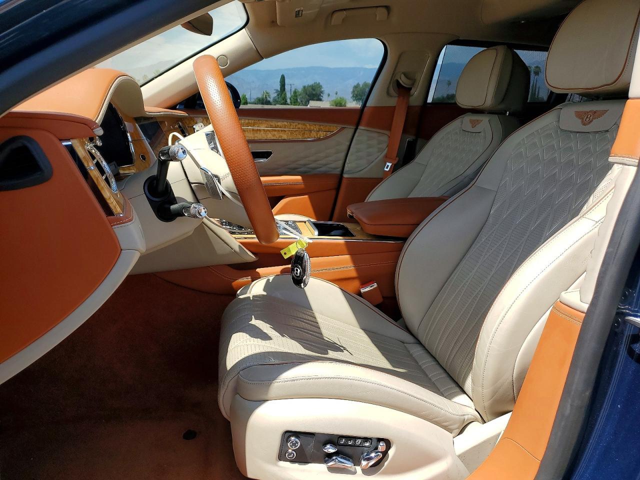 2022 Bentley Flying Spur - zdjęcie 7
