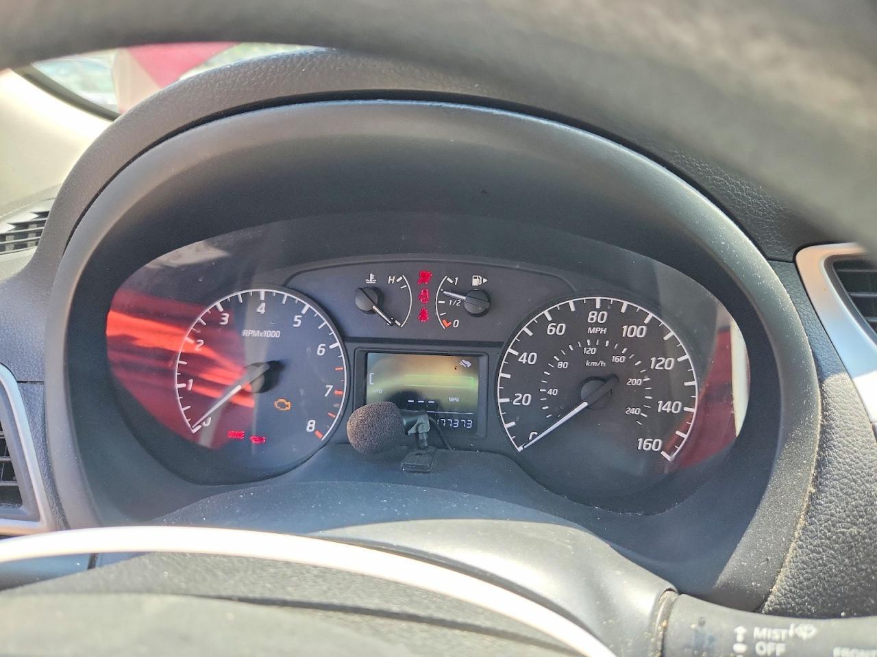 2014 Nissan Sentra S - zdjęcie 9