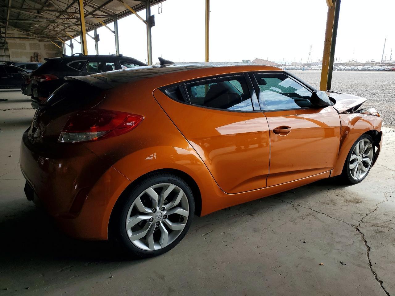 2013 Hyundai Veloster Base - zdjęcie 3