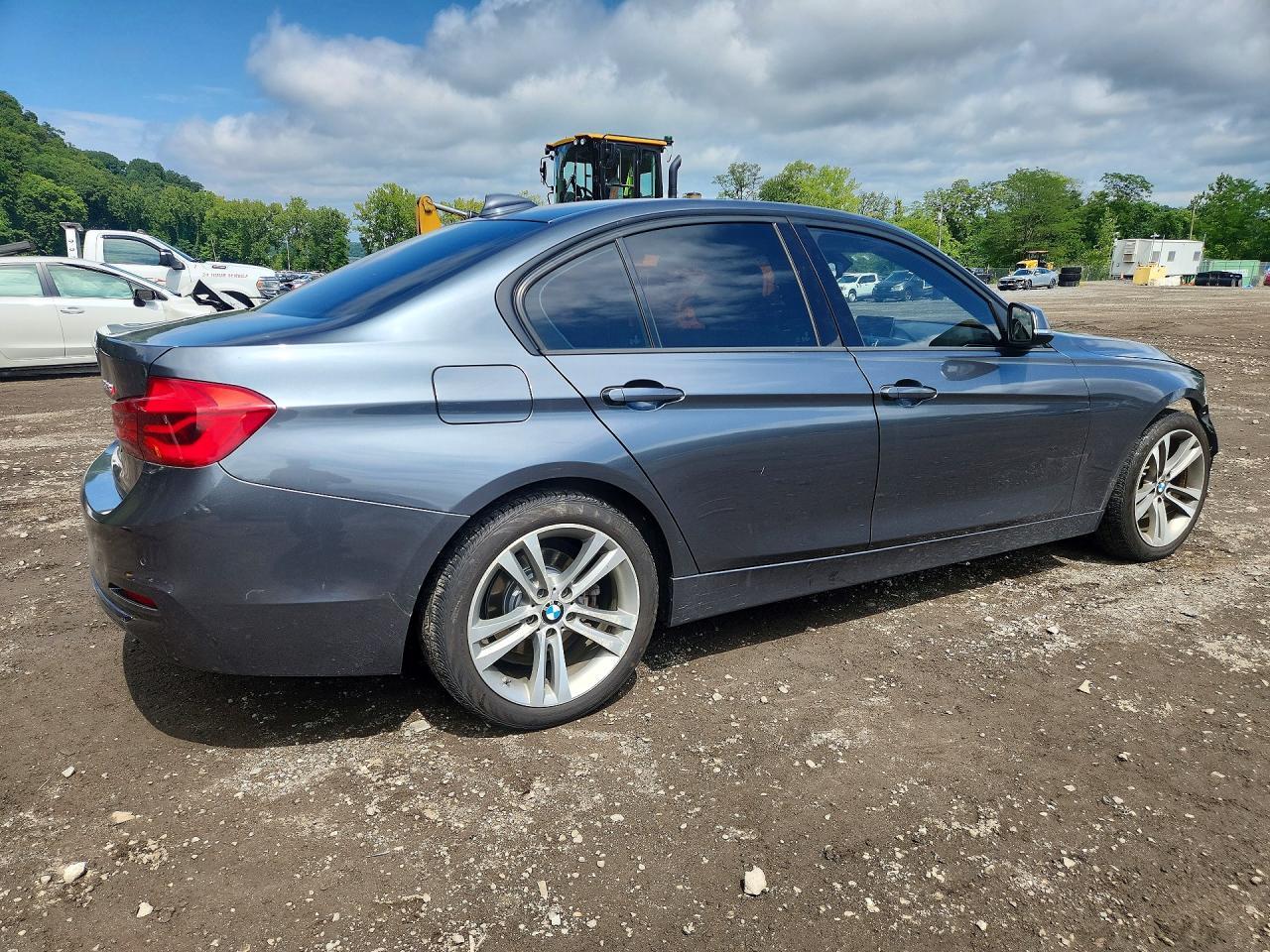 2016 BMW Seria 3 328i - zdjęcie 3
