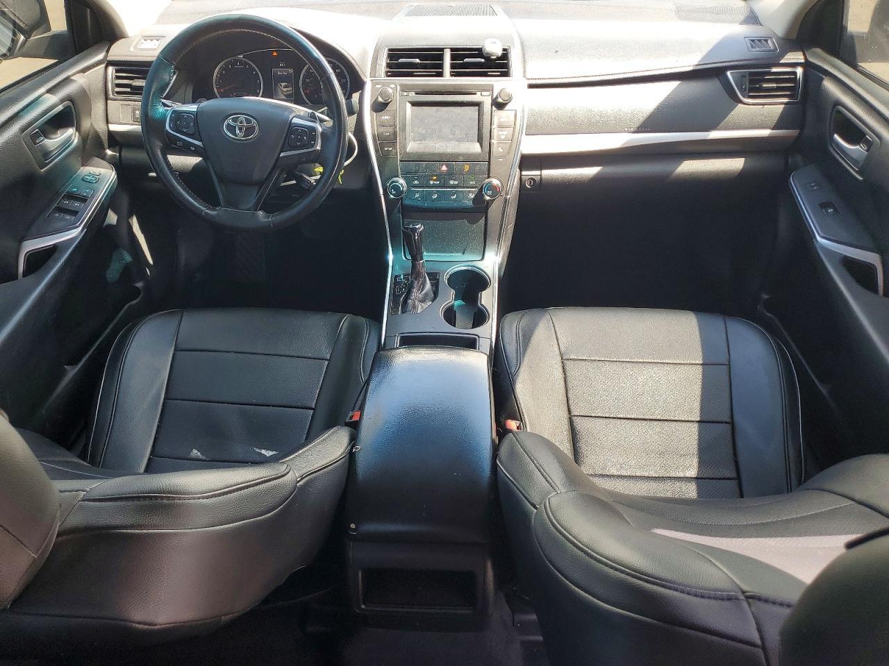 2017 Toyota Camry Se - zdjęcie 8