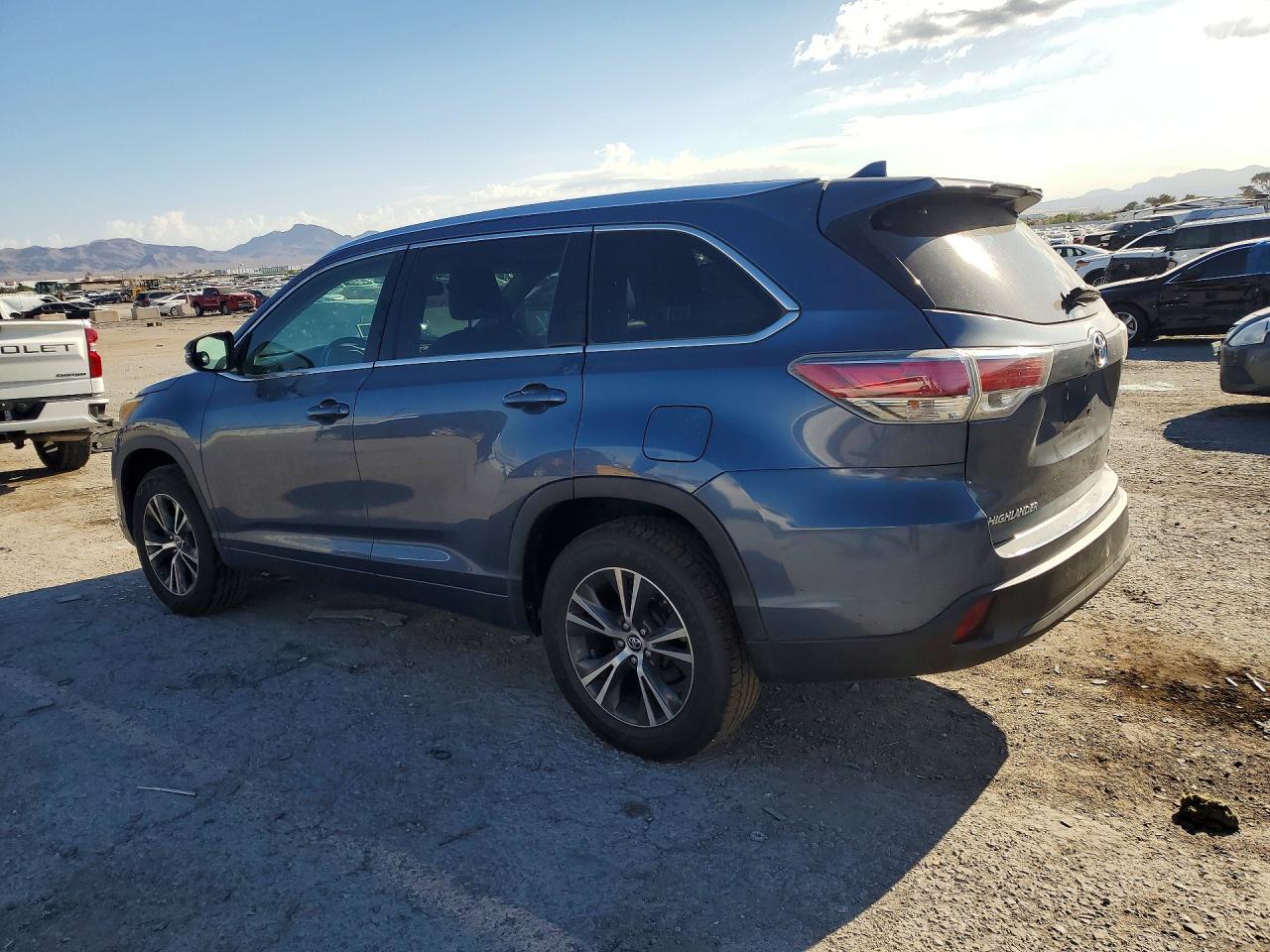 2016 Toyota Highlander Xle - zdjęcie 2