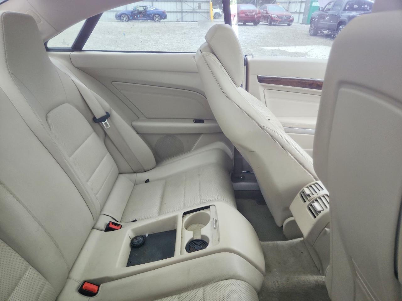 2016 Mercedes-Benz E 400 - zdjęcie 10