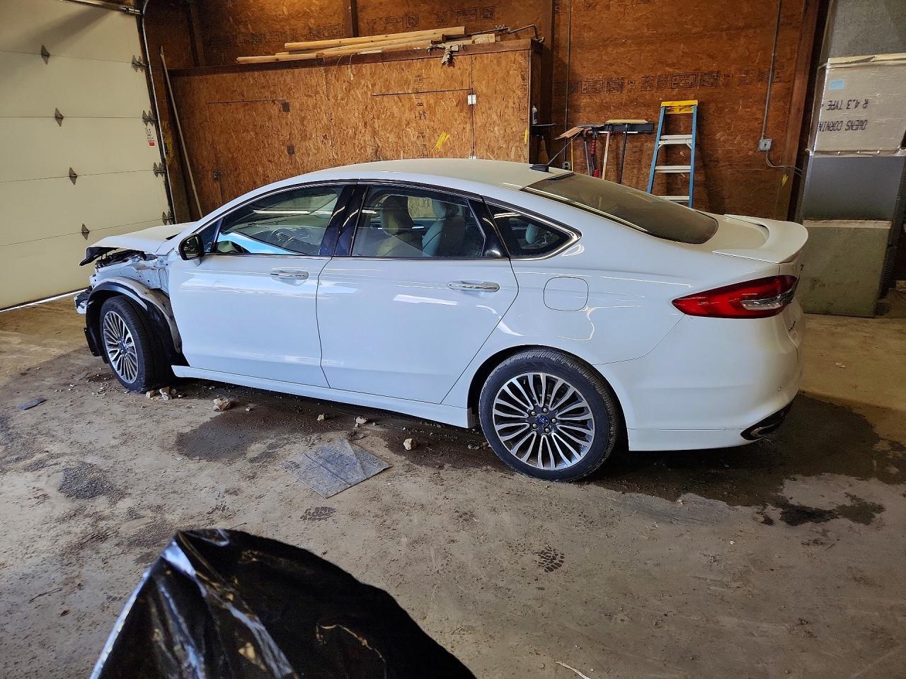 2018 Ford Fusion Titanium/Platinum - zdjęcie 2