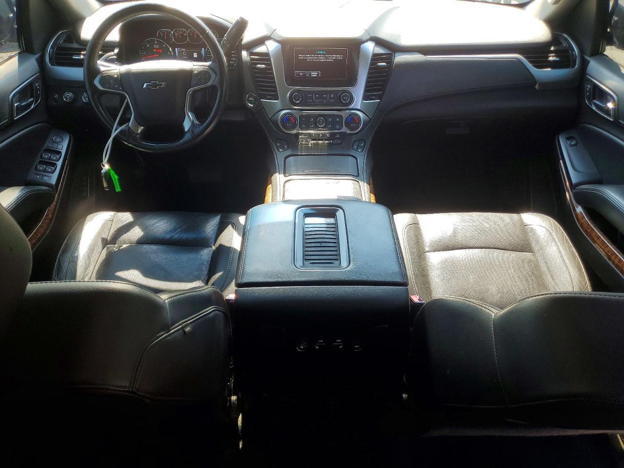 2017 Chevrolet Suburban K1500 Premier - zdjęcie 8