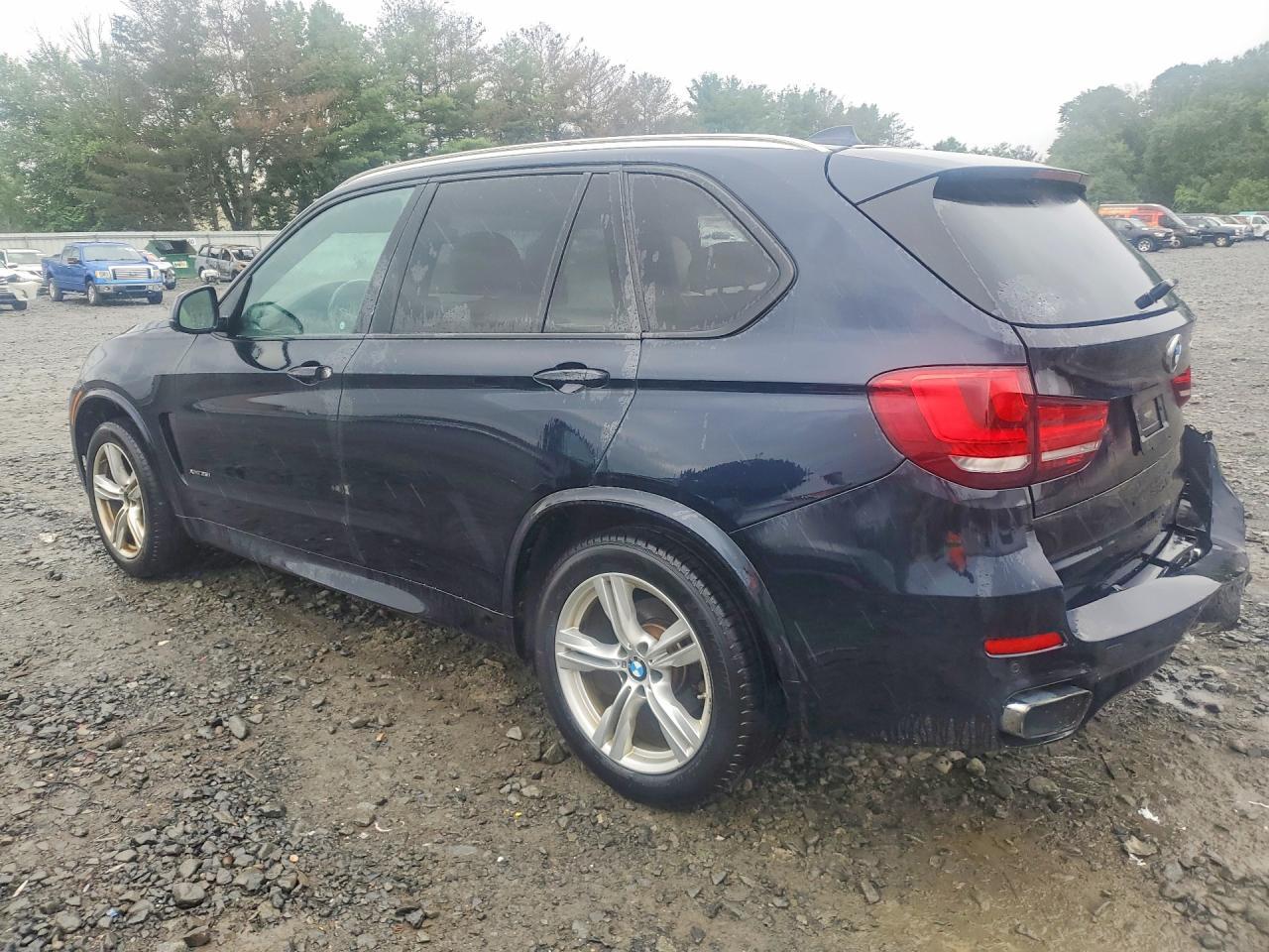 2017 BMW X5 xDrive35I - zdjęcie 2