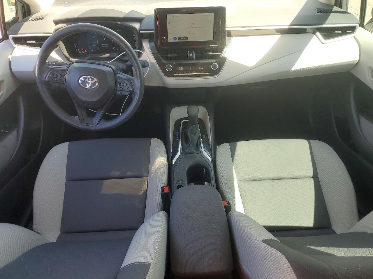 2026 Toyota Corolla Le - zdjęcie 8