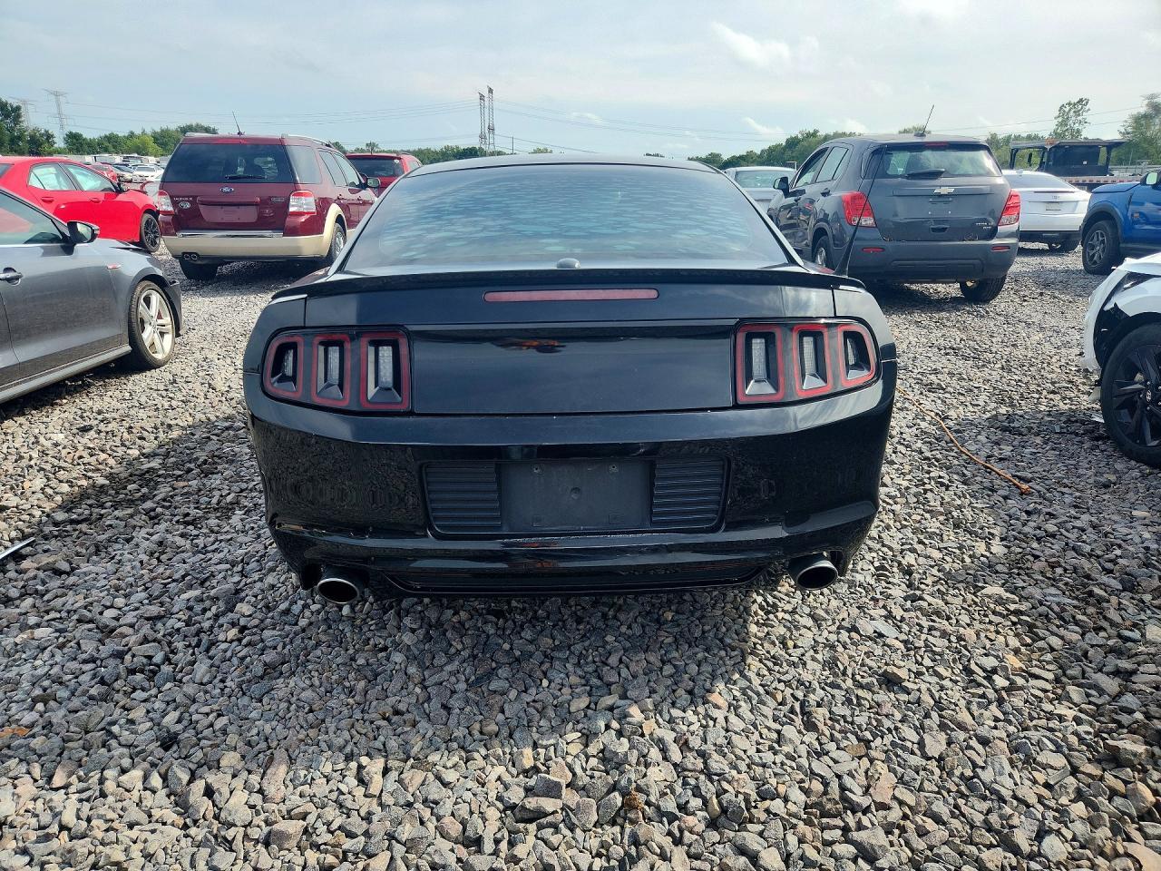 2013 Ford Mustang - zdjęcie 6