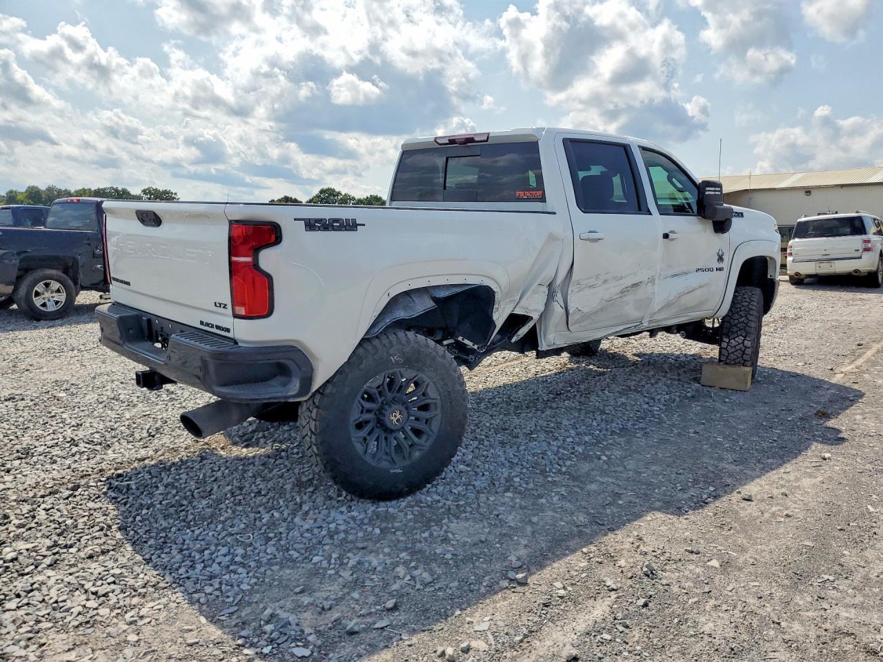 2025 Chevrolet Silverado K2500 Heavy Duty Ltz - zdjęcie 3