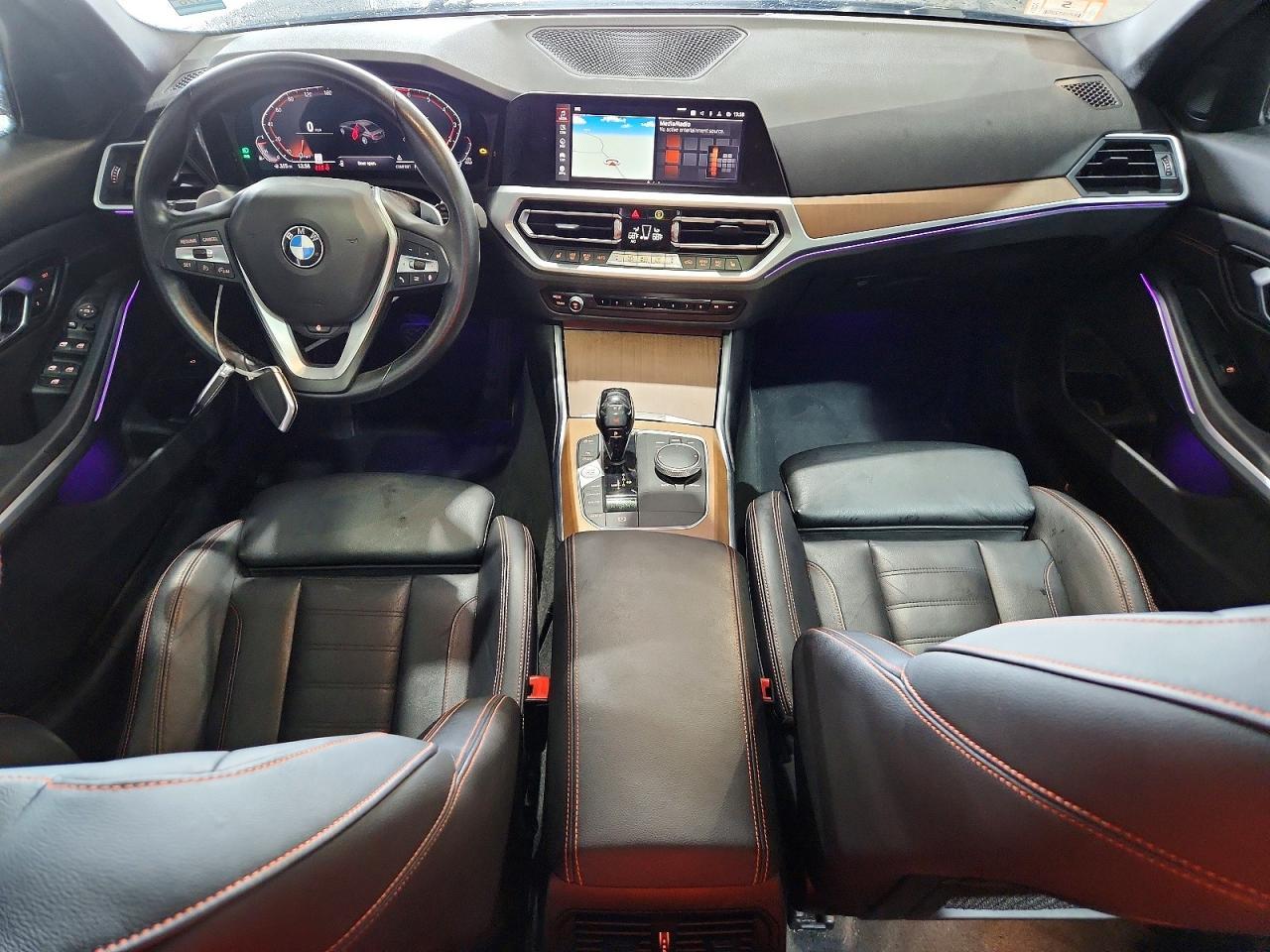 2019 BMW Seria 3 330i - zdjęcie 8