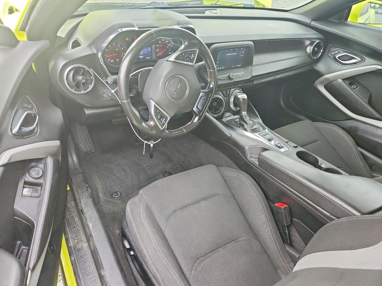 2019 Chevrolet Camaro Ls - zdjęcie 8