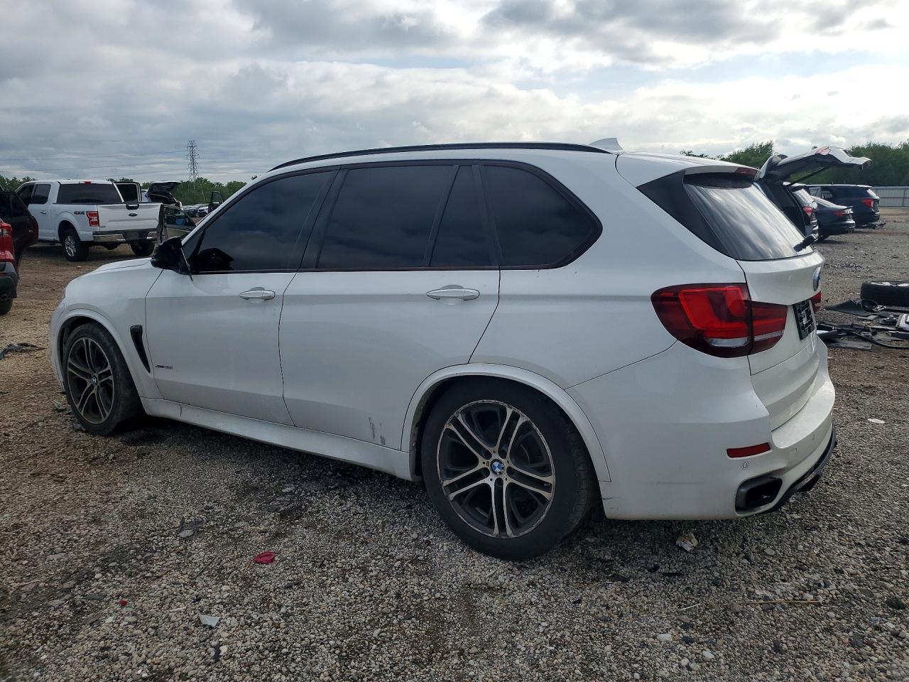 2016 BMW X5 xDrive50I - zdjęcie 2