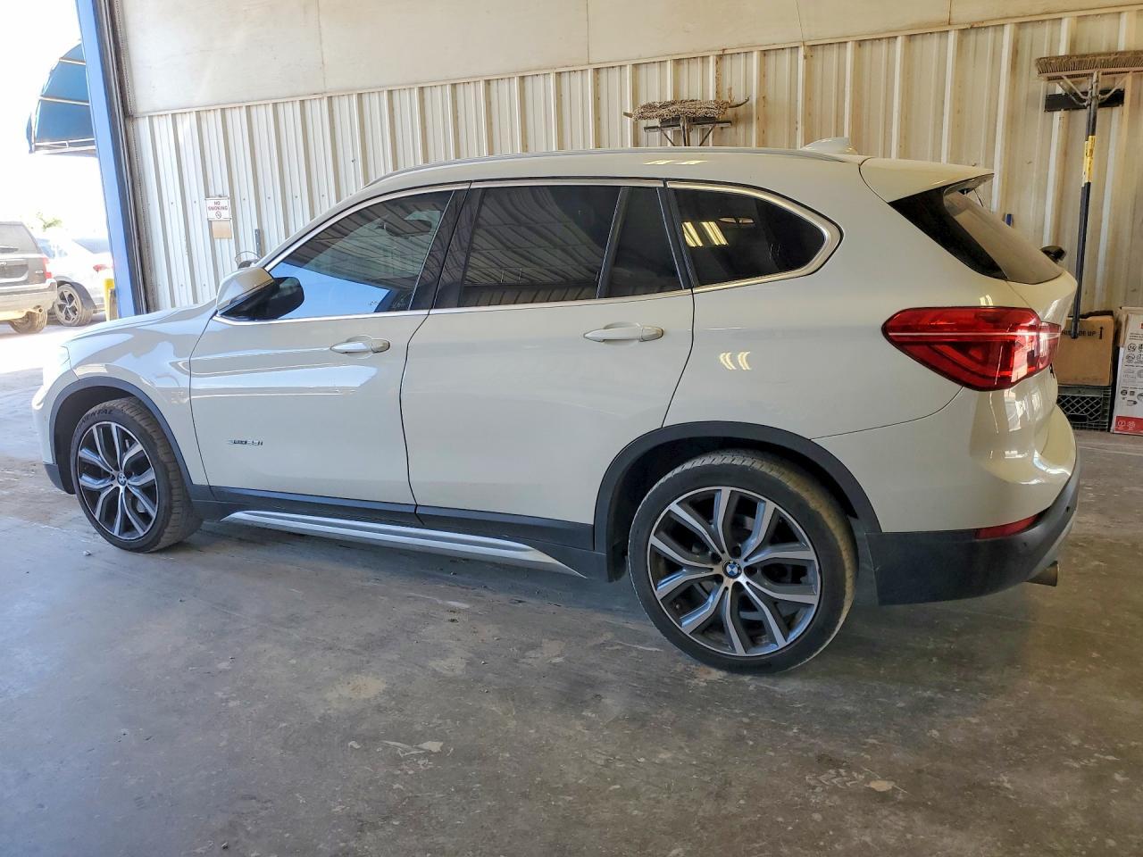 2018 BMW X1 Sdrive28I - zdjęcie 2
