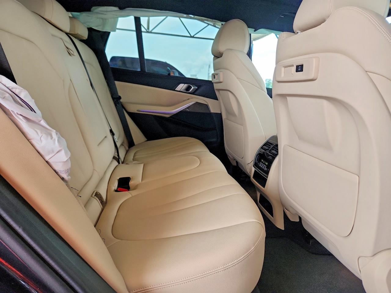 2022 BMW X5 - zdjęcie 10