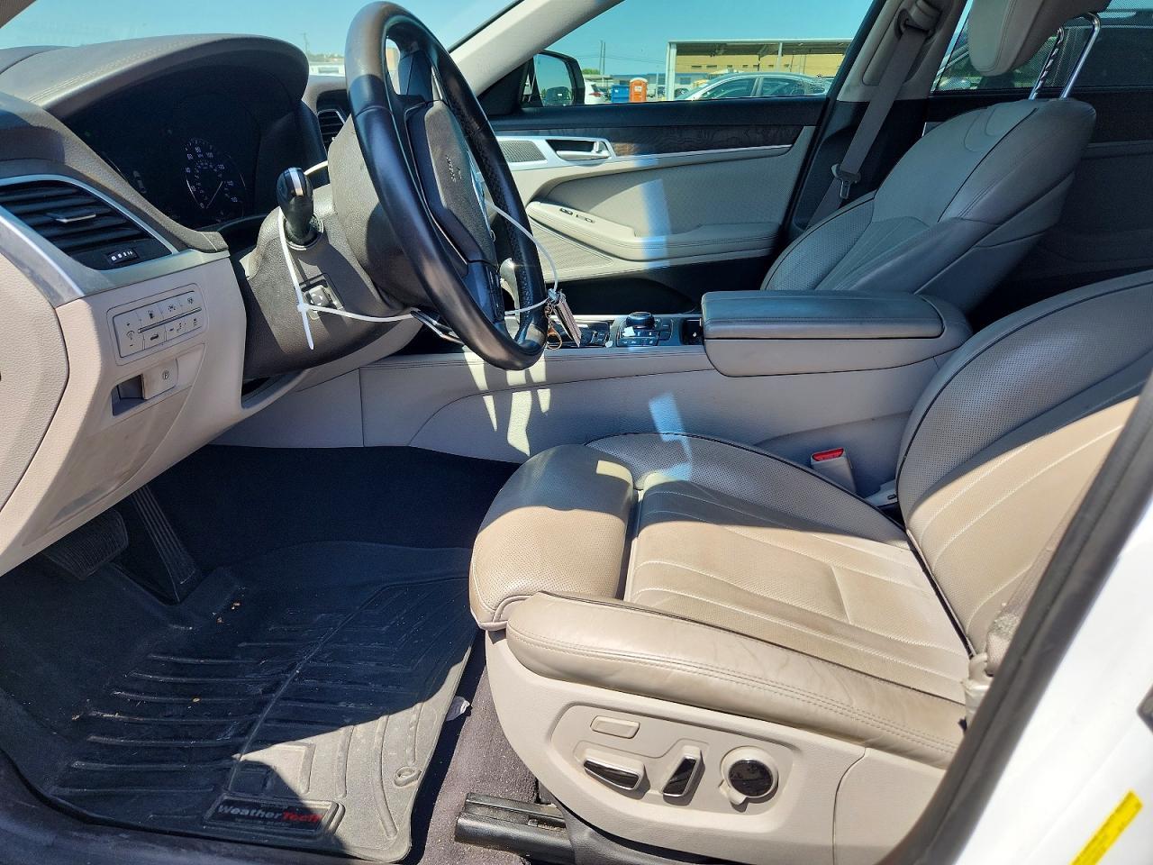 2015 Hyundai Genesis 3.8L - zdjęcie 7