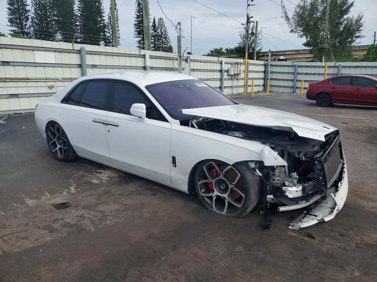 2022 Rolls-Royce Ghost Black Badge - zdjęcie 4