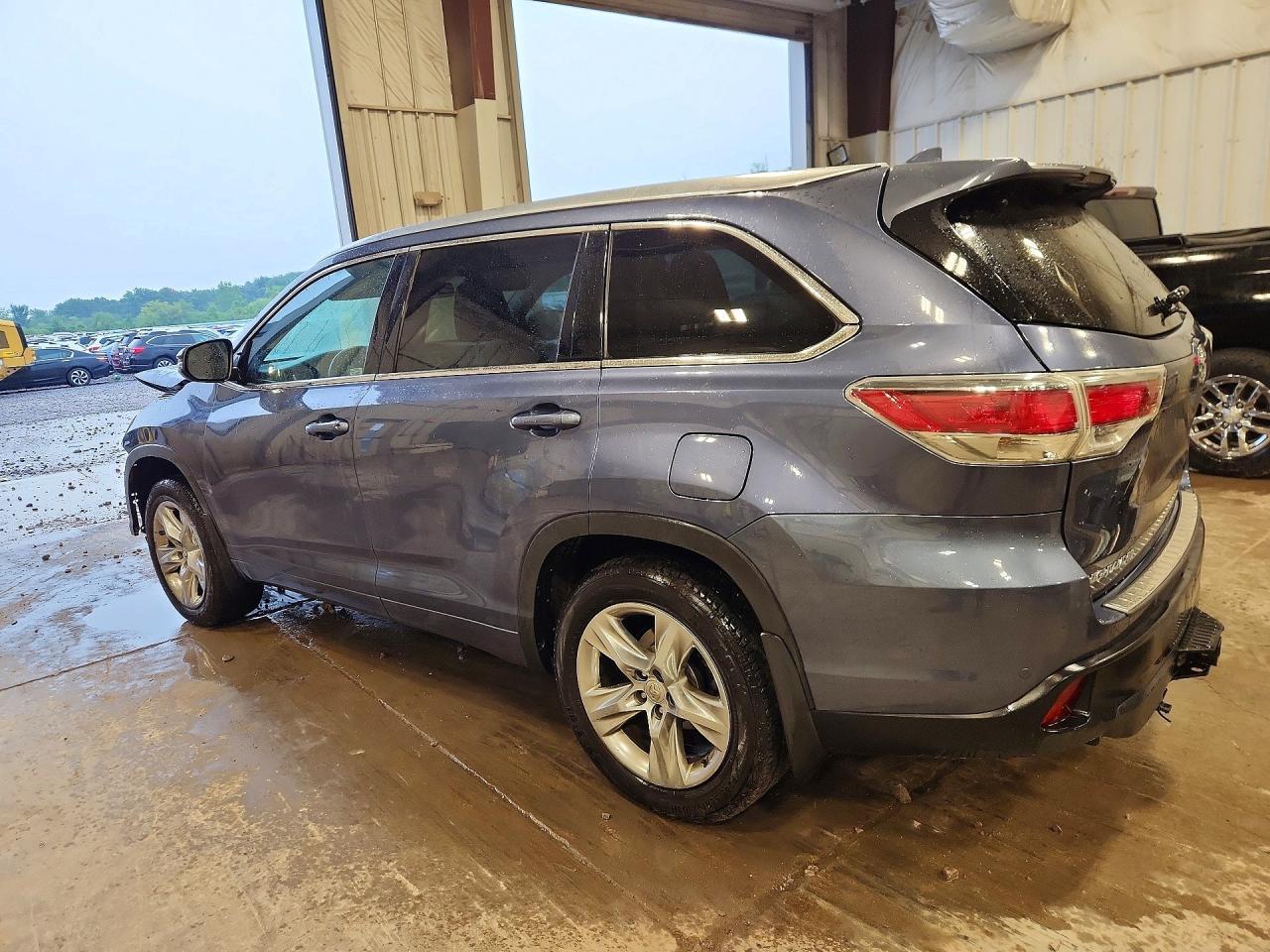 2015 Toyota Highlander Limited - zdjęcie 2