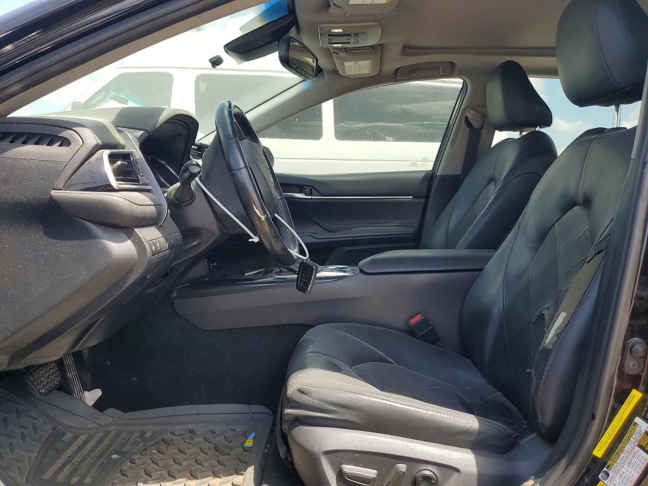 2018 Toyota Camry Xle - zdjęcie 7