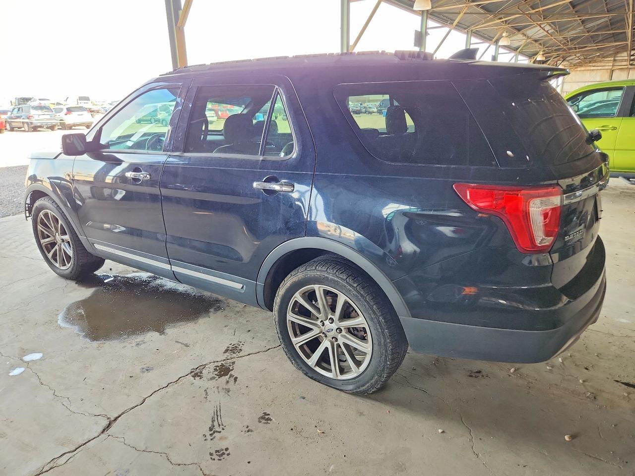 2017 Ford Explorer Limited - zdjęcie 2