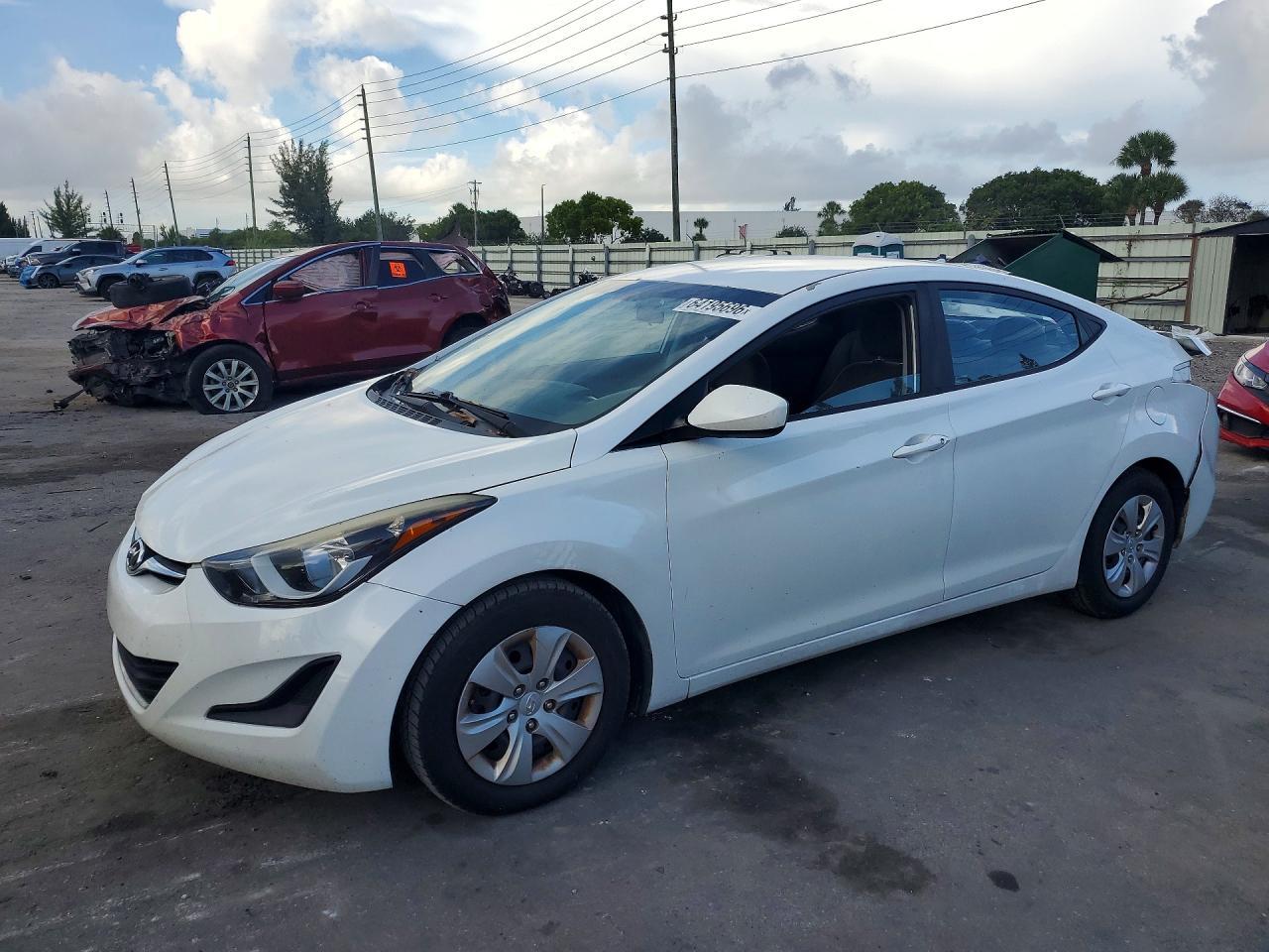 2016 Hyundai Elantra Se - zdjęcie główne
