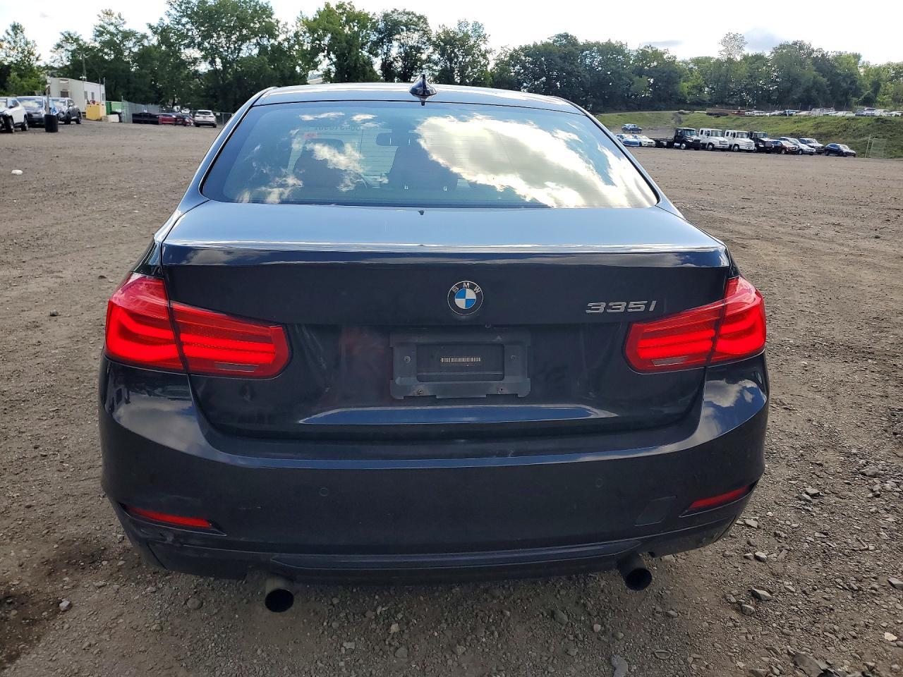 2013 BMW 335 Xi - zdjęcie 6