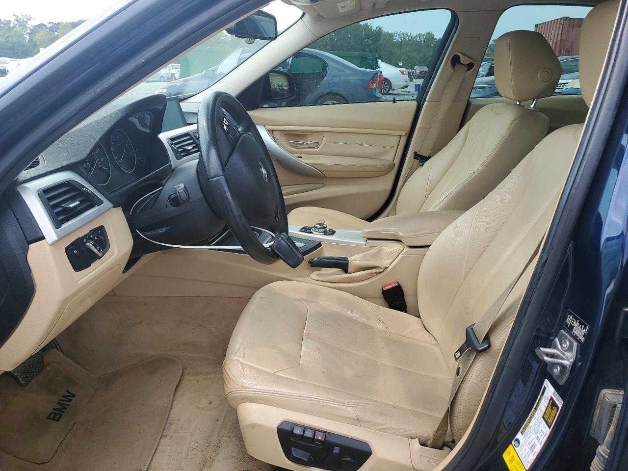 2013 BMW 328 I - zdjęcie 7