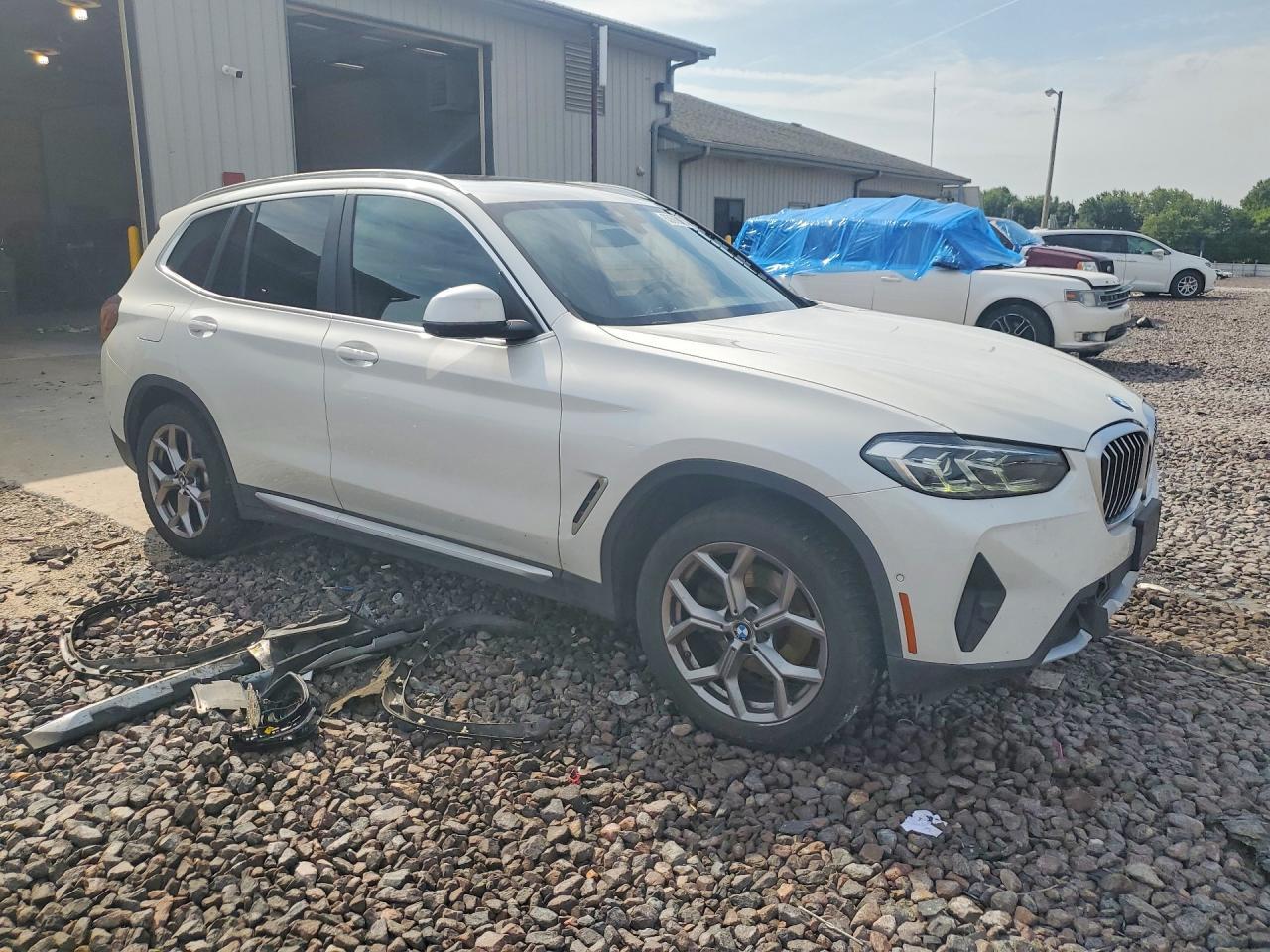 2023 BMW X3 xDrive30I - zdjęcie 4