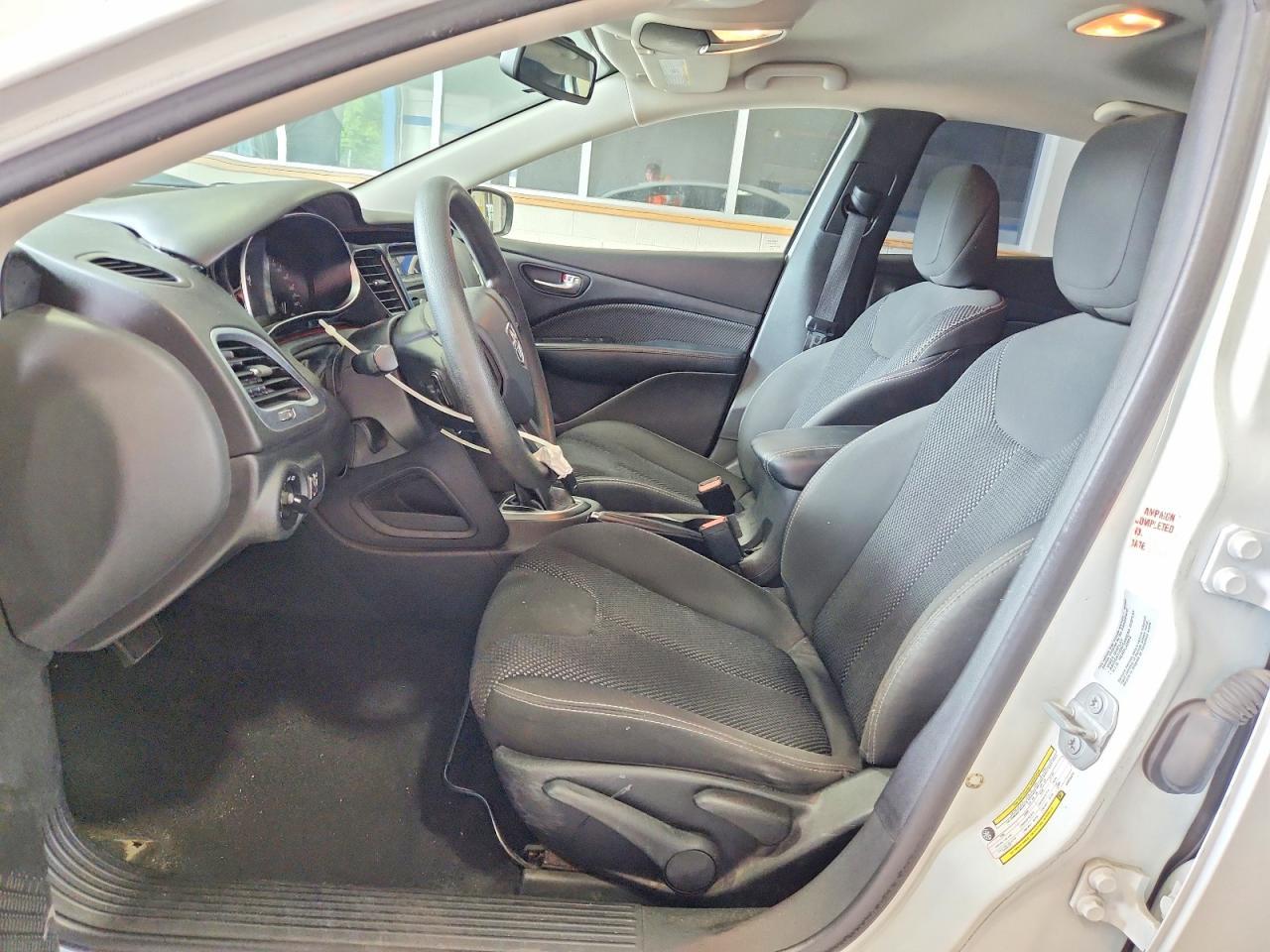 2016 Dodge Dart Sxt - zdjęcie 7