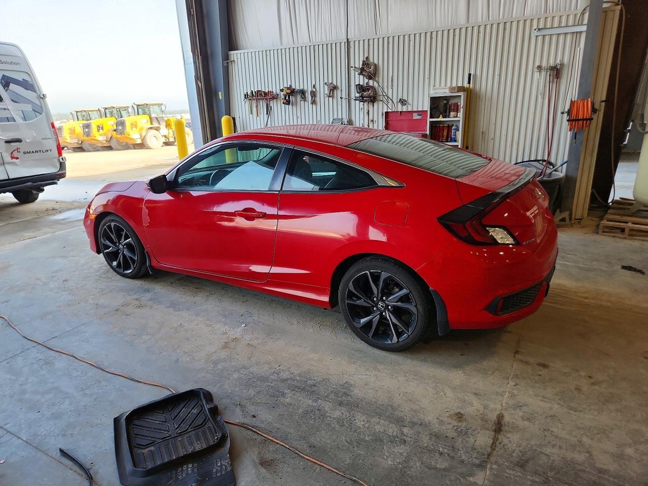 2020 Honda Civic Sport - zdjęcie 2