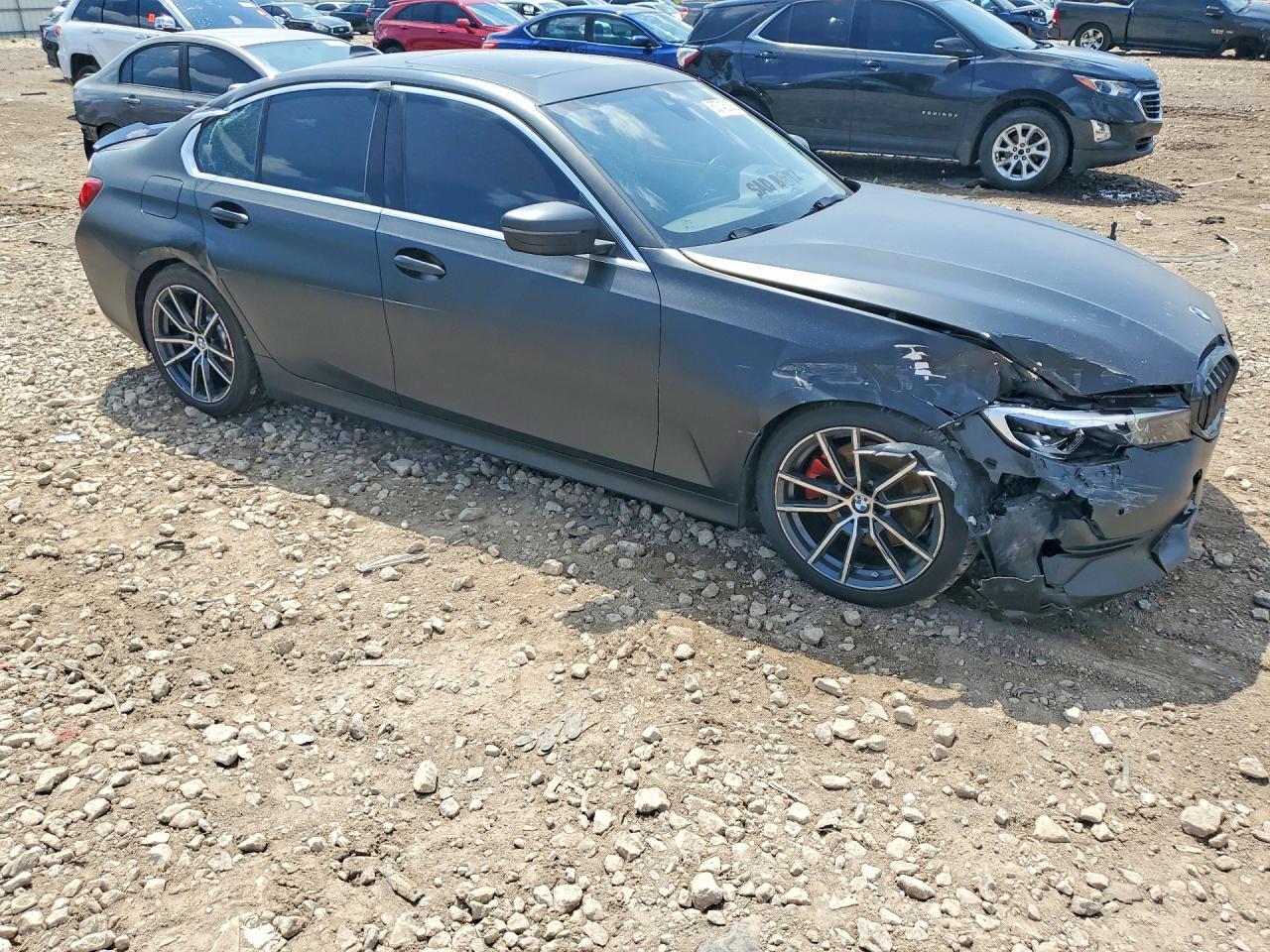2019 BMW Seria 3 330i - zdjęcie 4